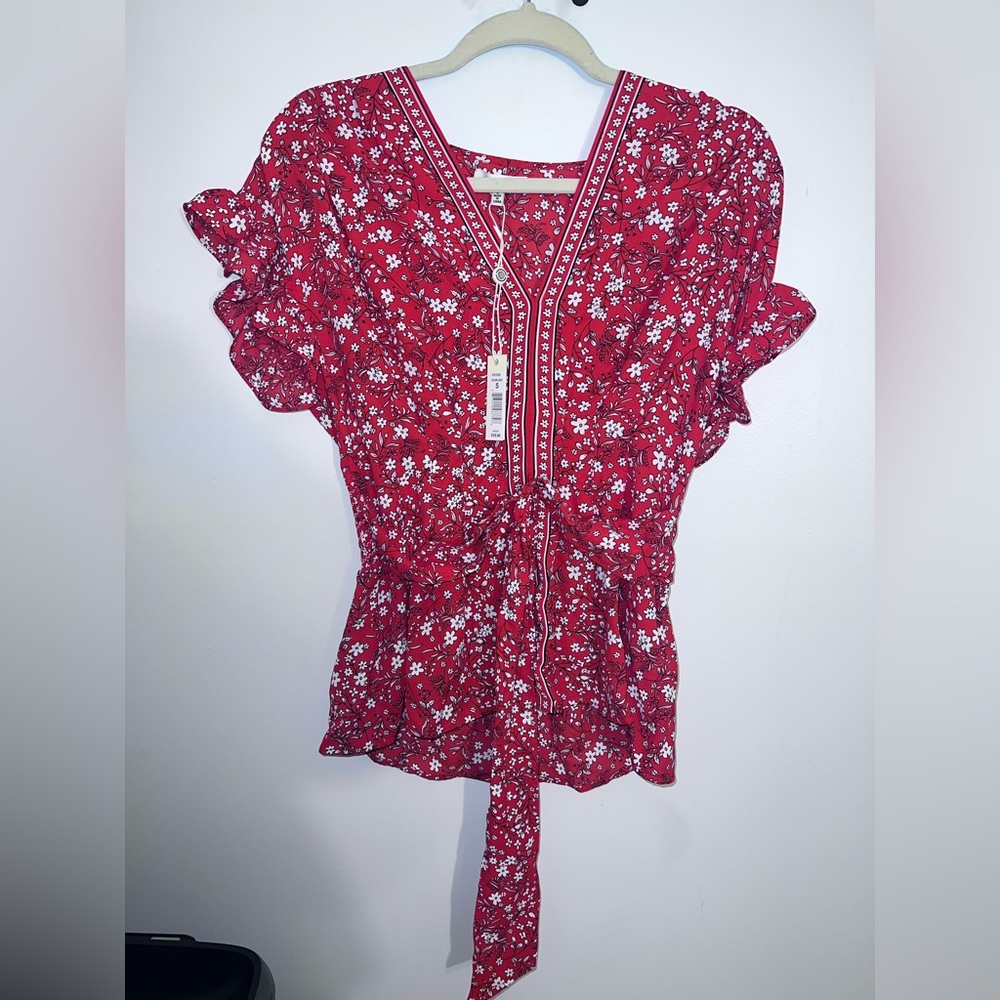 max studio short sleeved blouse top - new with tags - size small
